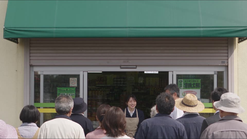 食品会社の若手社員を描くブランドムービー「正解は、現場にある。」